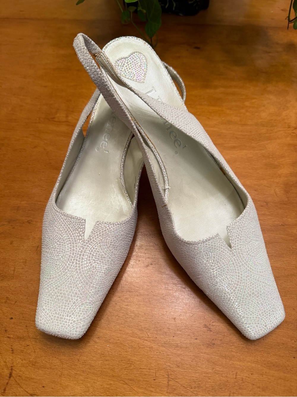 Women's J.Renee! Sparkle Slingback 2” heel Ivory